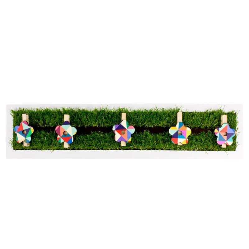 Crystal Ashley Magnetic Meadow Art Peg - Daisy