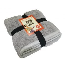 The Good Housewife Plush Throw - Silver Grey