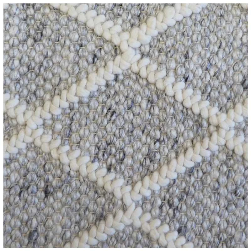 Handcrafted Cream Cross Wool Rug
