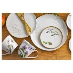 Rosanna Inc Farm To Table Debossed Plate - Olive Country Style
