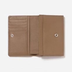 Stitch & Hide Women's Leather Ellie Wallet - Oak Valentines Day