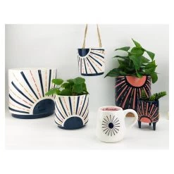 Urban Products Sunshine Planter With Legs - Blue