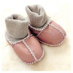 Kiwi Gear Kiwiana Sheepskin Baby Booties - Pink