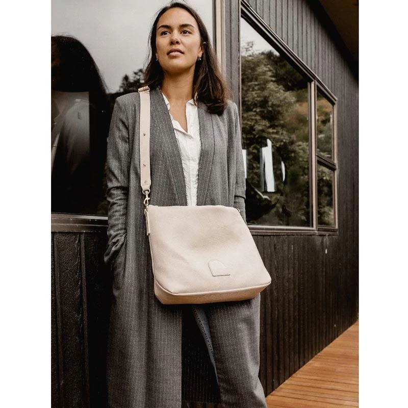 Hello Friday NEW ARRIVALS Harper Hold All Bag - Cream