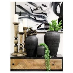 Stoneleigh & Roberson Moonie Textured Planter Black
