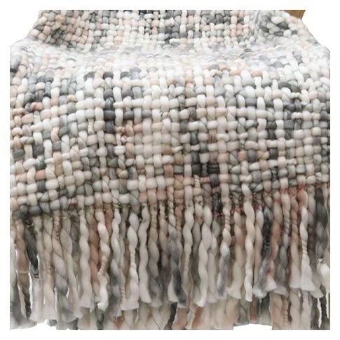 Le Forge Woven Throw โ Blush/Grey