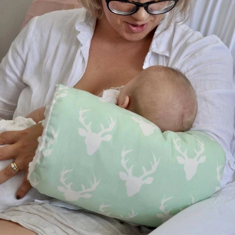 Me2U Gifts Snug Nursing Sleeve β Black Cross