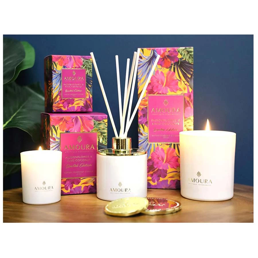 Amoura Luxury Fragrant Candle - Passionflower & King Coconut Andles